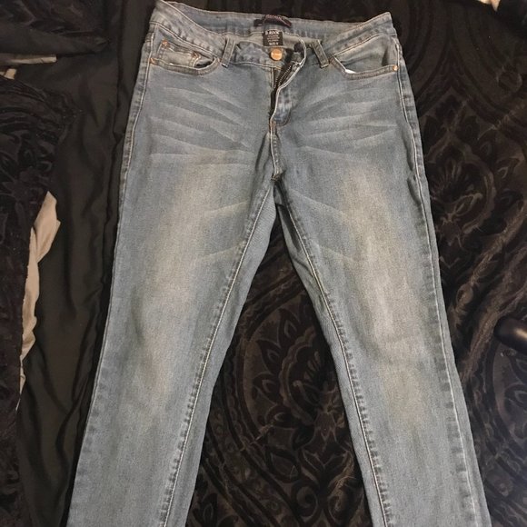 Blue with white fadings - Picture 1 of 6